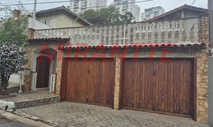 Sobrado de 80m² com 3 quartos em conjunto residencial santa terezinha