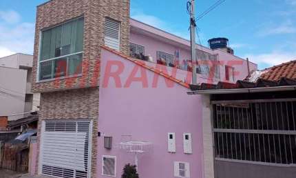 Sobrado de 94m² com 3 quartos em Vila Nova Cachoeirinha
