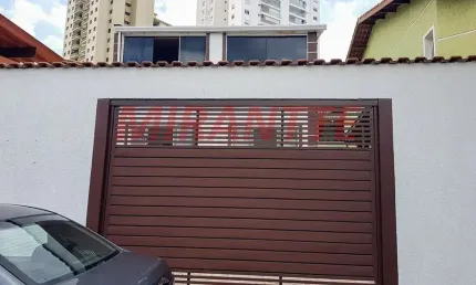 Sobrado de 172m² com 3 quartos em conjunto residencial santa terezinha