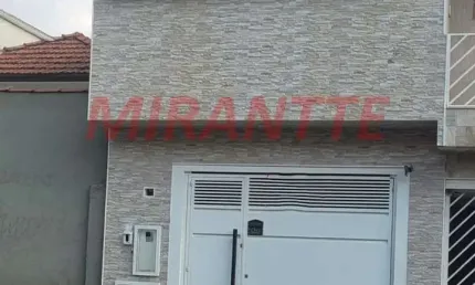 Sobrado de 8.2m² com 3 quartos em Vila Dom Pedro II