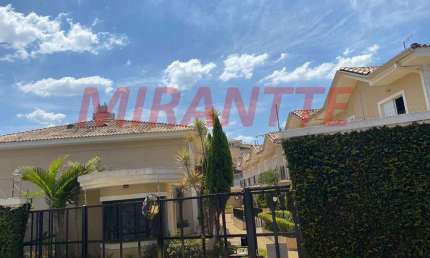 Cond. fechado de 88m² com 3 quartos em Parada Inglesa