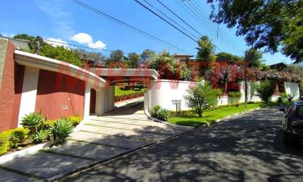 Cond. fechado de 833m² com 6 quartos em Condomínio Flamboyant-B