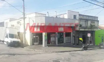Comercial de 550m² com 2 quartos em casa verde média