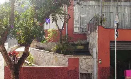 Casa com 2 quartos à venda na Rua Altinópolis, Água Fria, São Paulo