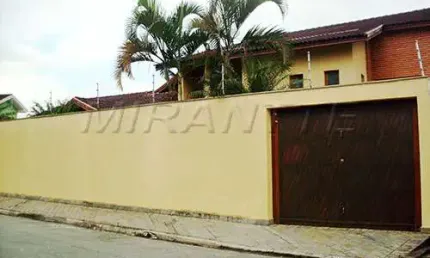 Sobrado de 540m² com 3 quartos em Jardim Virginia Bianca