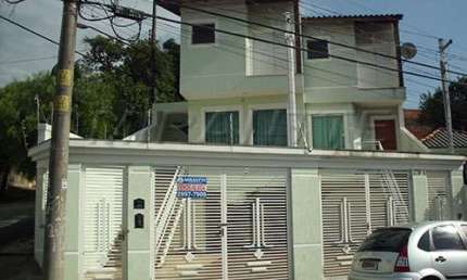 Casa com 3 quartos à venda na Rua Mata Redonda, Vila Nivi, São Paulo