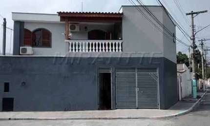 Sobrado de 183m² com 2 quartos em Jardim Virginia Bianca