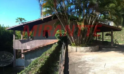 Chácara de 250m² com 3 quartos em serra da cantareira