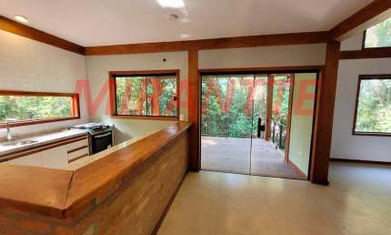 Sobrado de 230m² com 3 quartos em Serra da Cantareira
