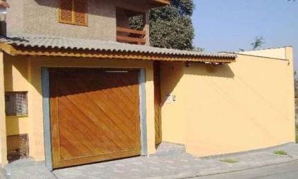 Sobrado de 330m² com 3 quartos em Jardim Entre Serras