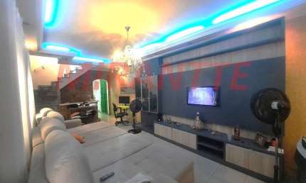 Casa com 4 quartos à venda na Rua Cirene de Oliveira Laet, Vila Nilo, São Paulo