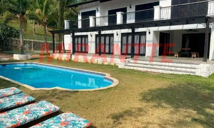 Cond. fechado de 561m² com 4 quartos em Serra da Cantareira