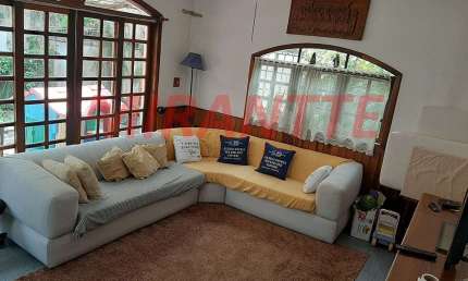 Casa terrea de 200m² com 6 quartos em Vila Irmaos Arnoni