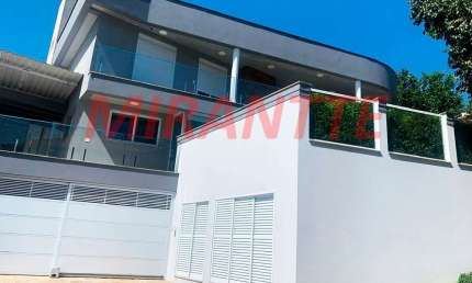 Cond. fechado de 283.9m² com 4 quartos em Horto Florestal