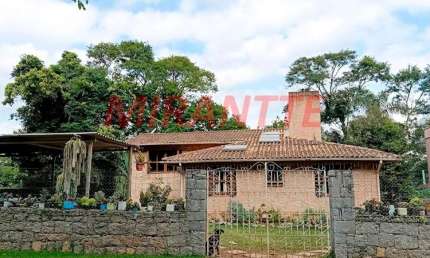 Cond. fechado de 270m² com 3 quartos em Serra da Cantareira