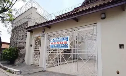 Sobrado de 400m² com 4 quartos em Jardim Virginia Bianca