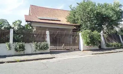 Casa terrea de 500m² com 4 quartos em Jardim São Bento