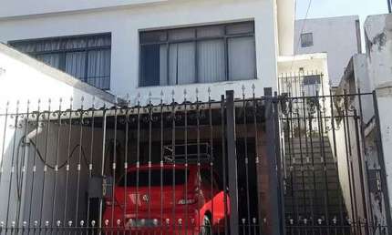 Casa com 3 quartos à venda na Rua Moreira, Vila Romero, São Paulo