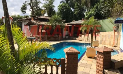 Sobrado de 310m² com 3 quartos em serra da cantareira