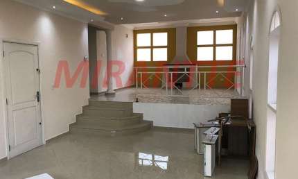 Sobrado de 500m² com 5 quartos em Serra da Cantareira