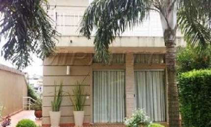 Sobrado de 357m² com 3 quartos em Parque Dos Principes
