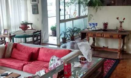 Apartamento de 240m² com 3 quartos em Cerqueira César