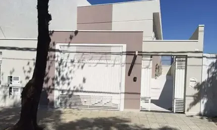 Cond. fechado de 84m² com 3 quartos em Vila Santa Clara