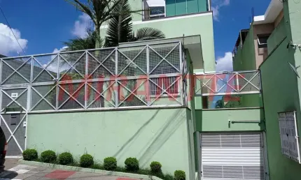 Cond. fechado de 163m² com 3 quartos em Casa Verde Alta