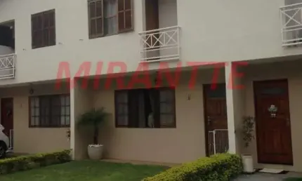 Cond. fechado de 133m² com 3 quartos em Conjunto Residencial Santa Terezinha