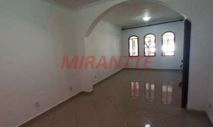 Sobrado de 200m² com 4 quartos em Vila Nova Carolina