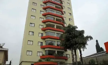 Apartamento de 90m² com 3 quartos em Santa Terezinha