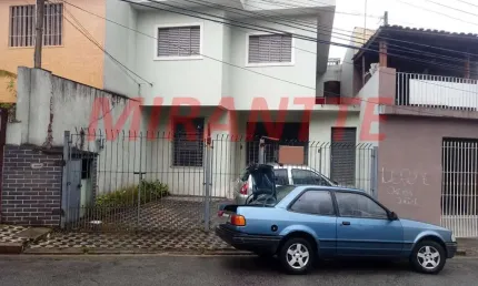Sobrado de 200m² com 3 quartos em Jardim Rosa de Franca