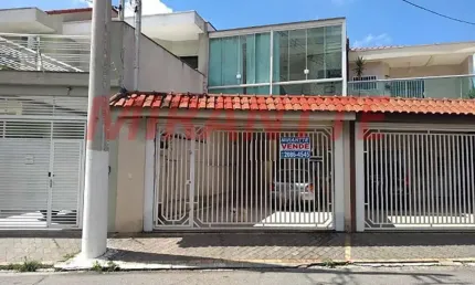 Sobrado de 110m² com 3 quartos em Vila Nova Carolina