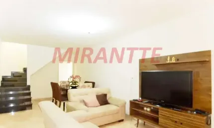 Sobrado de 125m² com 3 quartos em Jardim Vila Galvão
