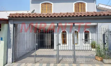 Sobrado de 160m² com 3 quartos em Jardim Flor da Montanha