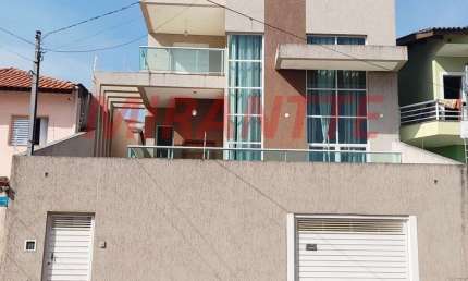 Sobrado de 316m² com 3 quartos em Jardim Vila Galvão