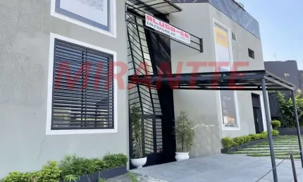 Comercial de 550m² em Guarulhos - Parque Renato Maia