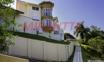 Sobrado de 516m² com 4 quartos em serra da cantareira