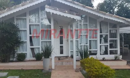 Casa terrea de 300m² com 3 quartos em serra da cantareira