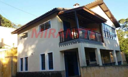 Casa terrea de 200m² com 3 quartos em Serra da Cantareira