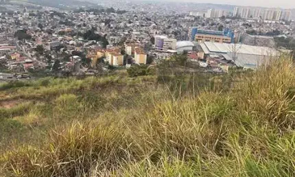 Terreno à venda na Rua Vera Cruz, Alphaville, Barueri