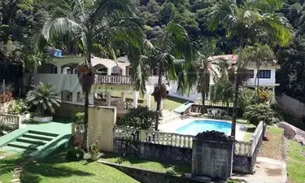 Casa terrea de 390m² com 5 quartos em Serra da Cantareira
