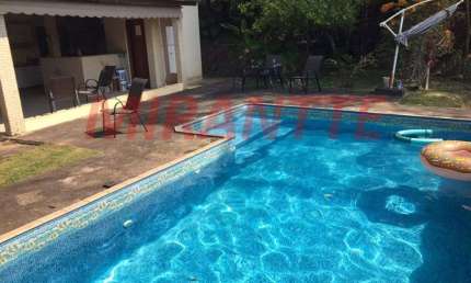 Sobrado de 350m² com 4 quartos em Centro - Mairiporã