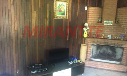 Sobrado de 200m² com 3 quartos em Serra da Cantareira