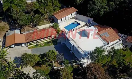 Sobrado de 800m² com 12 quartos em serra da cantareira