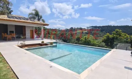 Sobrado de 450m² com 3 quartos em serra da cantareira