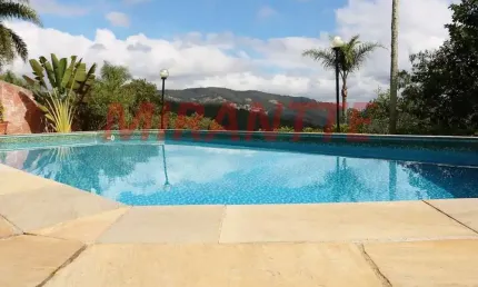 Casa terrea de 190m² com 2 quartos em serra da cantareira