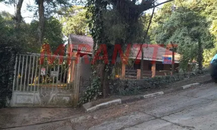 Sobrado de 250m² com 3 quartos em serra da cantareira