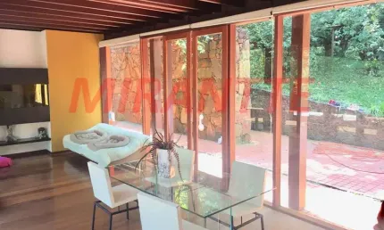 Sobrado de 290m² com 3 quartos em Serra da Cantareira