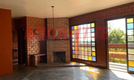 Sobrado de 467m² com 4 quartos em Serra Da Cantareira